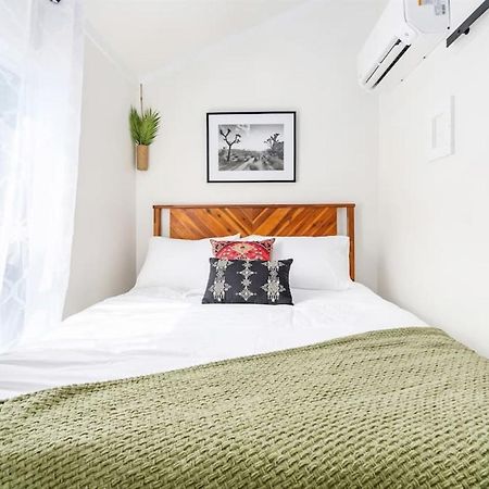 5 Cozy Casita Lux Tiny House, Firepit, 5 Mins To Downtown Гантерсвілл Екстер'єр фото